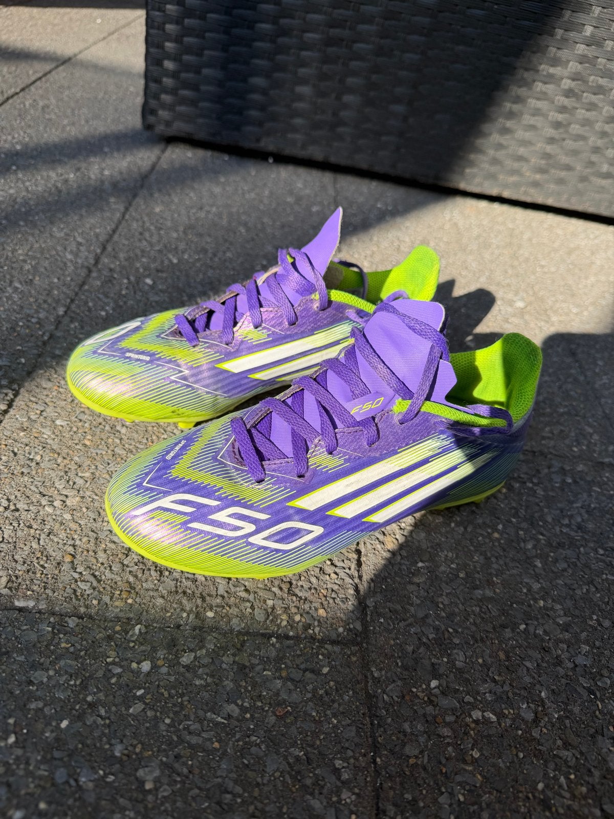 Adidas F50 voetbalschoenen maat 35, Maat XS of kleiner, Ophalen of Verzenden, Gebruikt, Schoenen