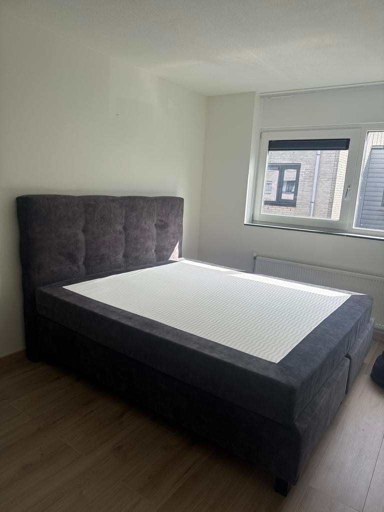Boxspring bed 180x200 antraciet, Ophalen, Tweepersoons, Zo goed als nieuw, 180 cm
