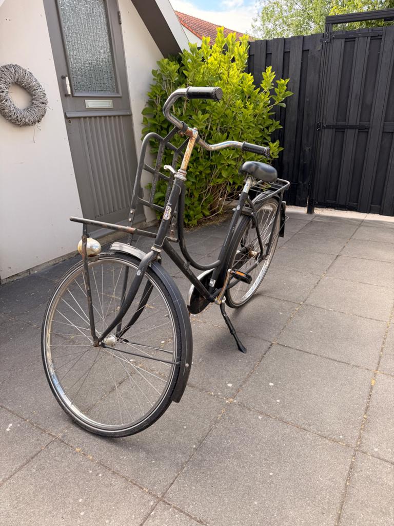 Old dutch batavus omafiets zwart, Fietsen en Brommers, Fietsen | Dames | Omafietsen, Ophalen, Terugtraprem, Gebruikt, 56 cm of meer