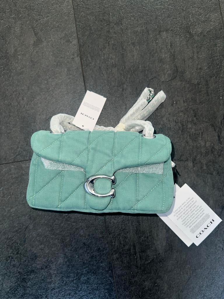 Coach Pillow Tabby Schoudertasje Mintgroen Nieuw, Sieraden, Tassen en Uiterlijk, Tassen | Damestassen, Ophalen, Nieuw, Groen, Schoudertasje