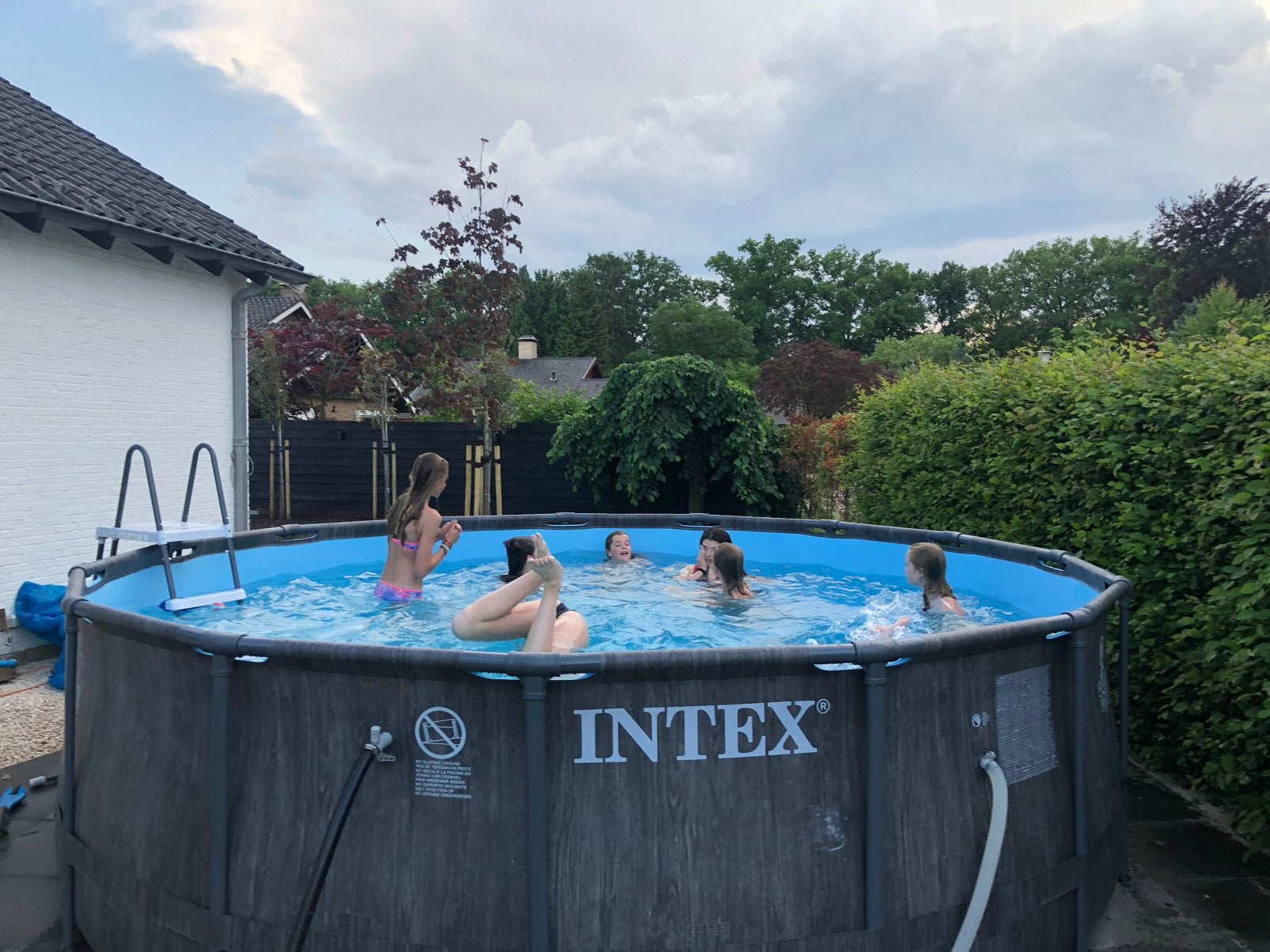 Zwembad met pomp te koop, 120 cm of meer, Gebruikt, Rond, 300 cm of meer