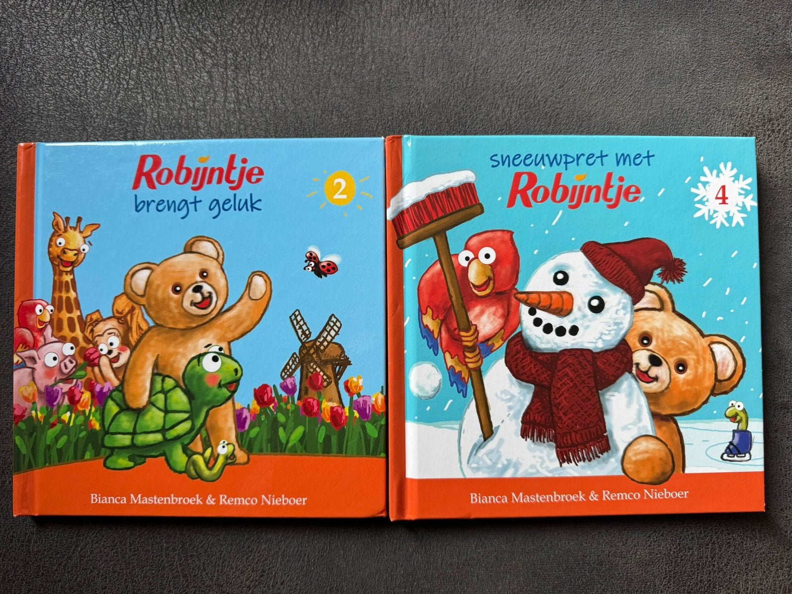 Boekjes Robijntje deel 2 en 4 €1,50 per stuk, Ophalen, Zo goed als nieuw, Fictie algemeen