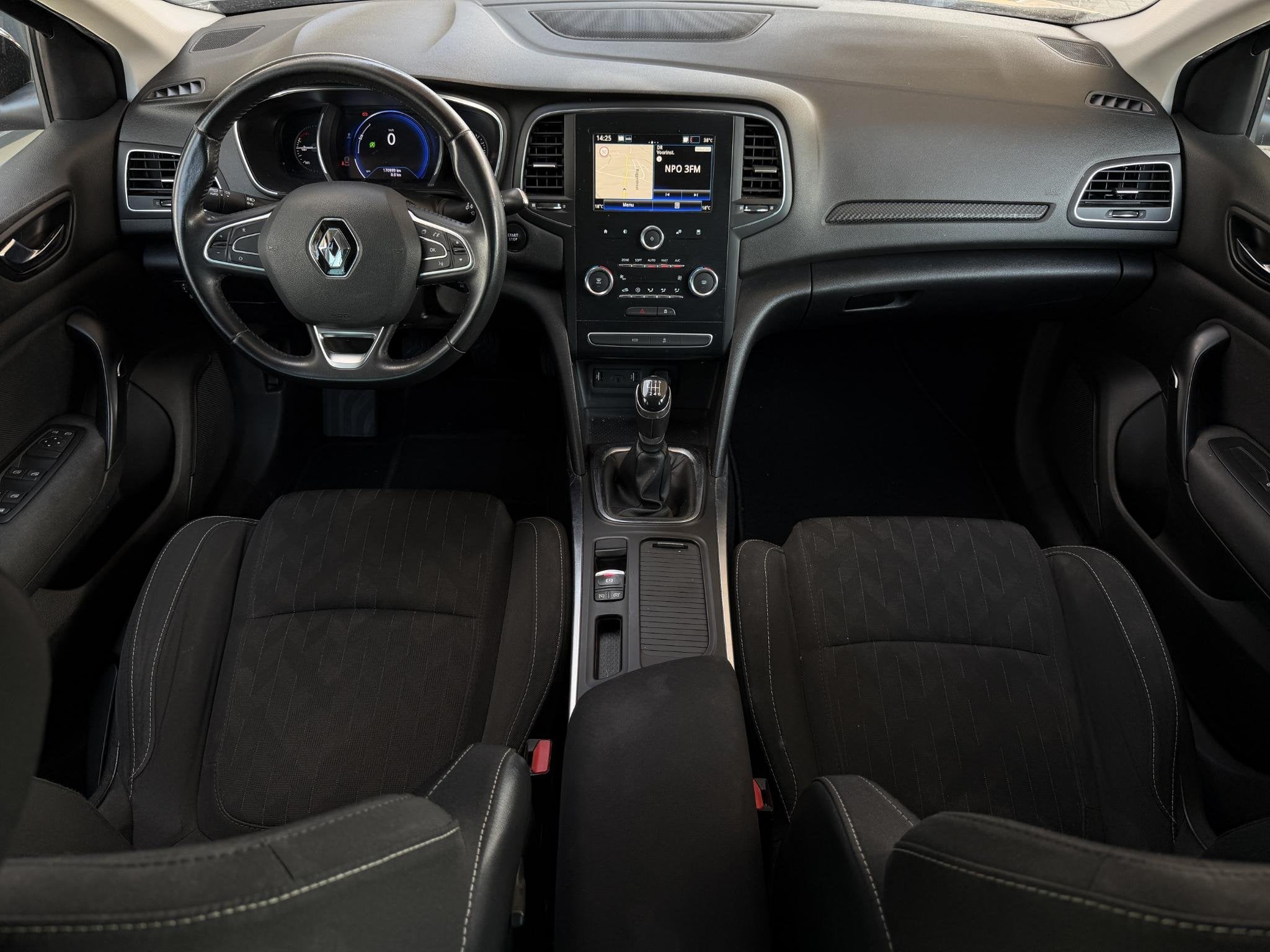 Renault Mégane Estate 1.3 TCe Limited 116pk | CarPlay | Cli, Voorwielaandrijving, Parkeersensor, Stof, Gebruikt