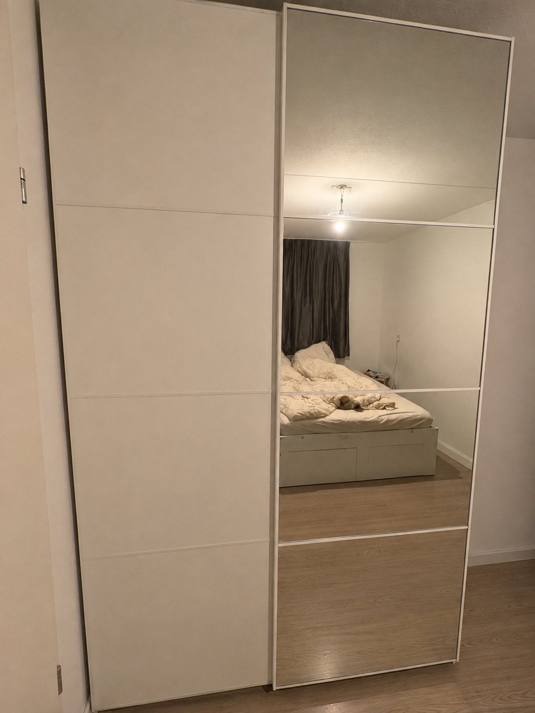 IKEA PAX kledingkast met spiegeldeur & veel opbergruimte, Ophalen, Zo goed als nieuw, 75 cm of meer, 200 cm of meer
