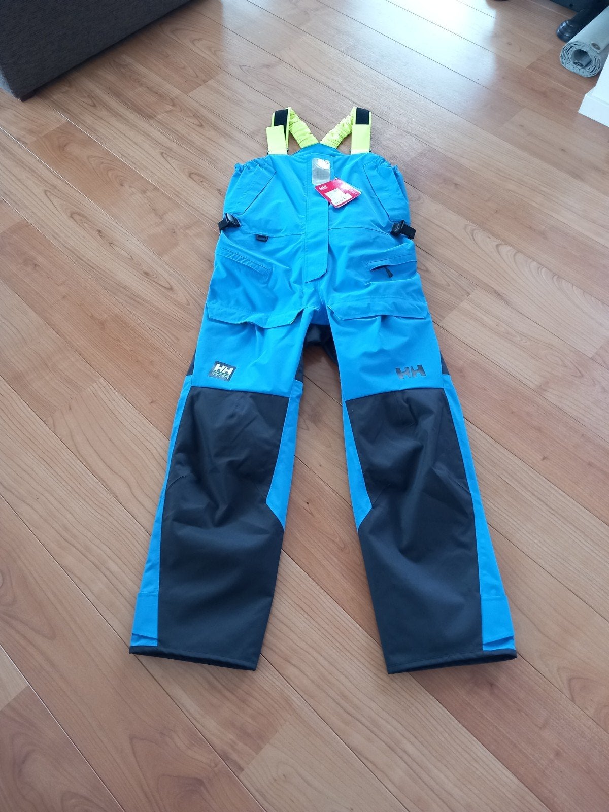 Nieuw! HELLY HANSEN SKAGEN PRO  zeilbroek maat M, Watersport en Boten, Watersportkleding, Ophalen of Verzenden, Nieuw, Zeilbroek