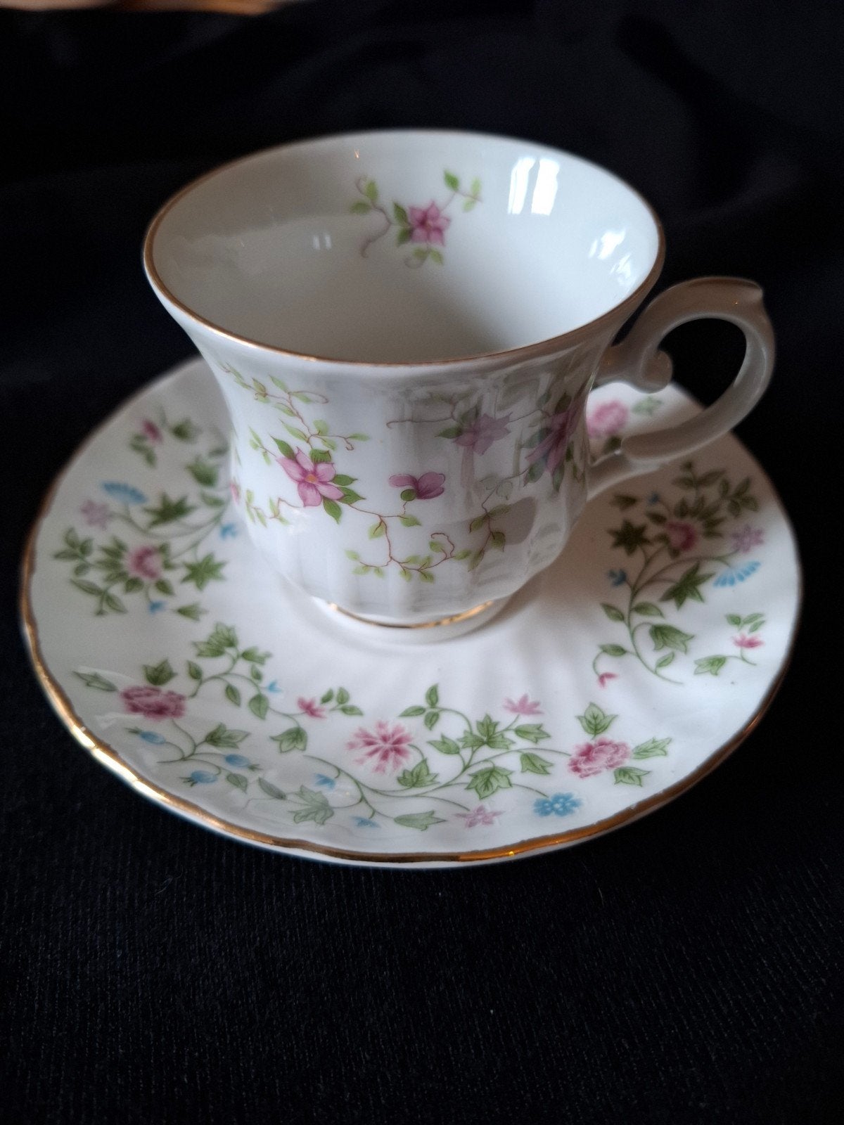 Vintage Royal China Bavaria kop en schotel bloemmotief, Ophalen of Verzenden