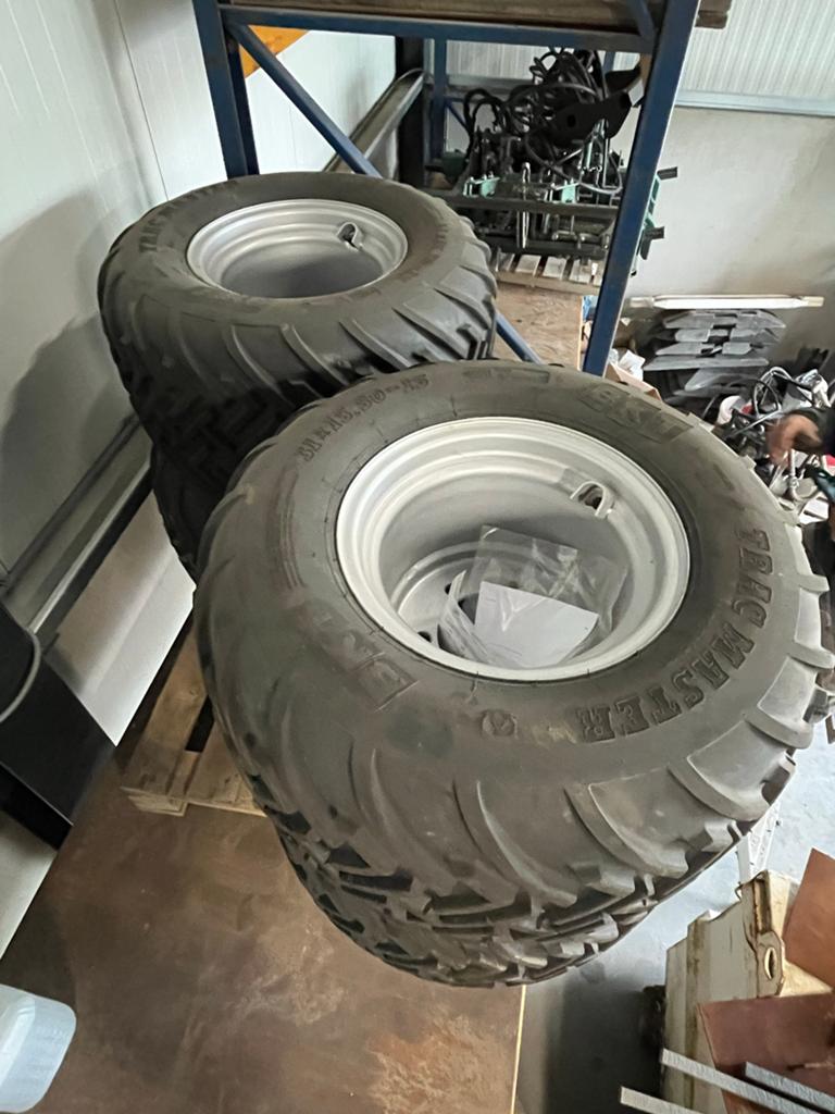 Shovelbanden Giant - Trac Master 31x15.50-15, Ophalen of Verzenden, Gebruikt