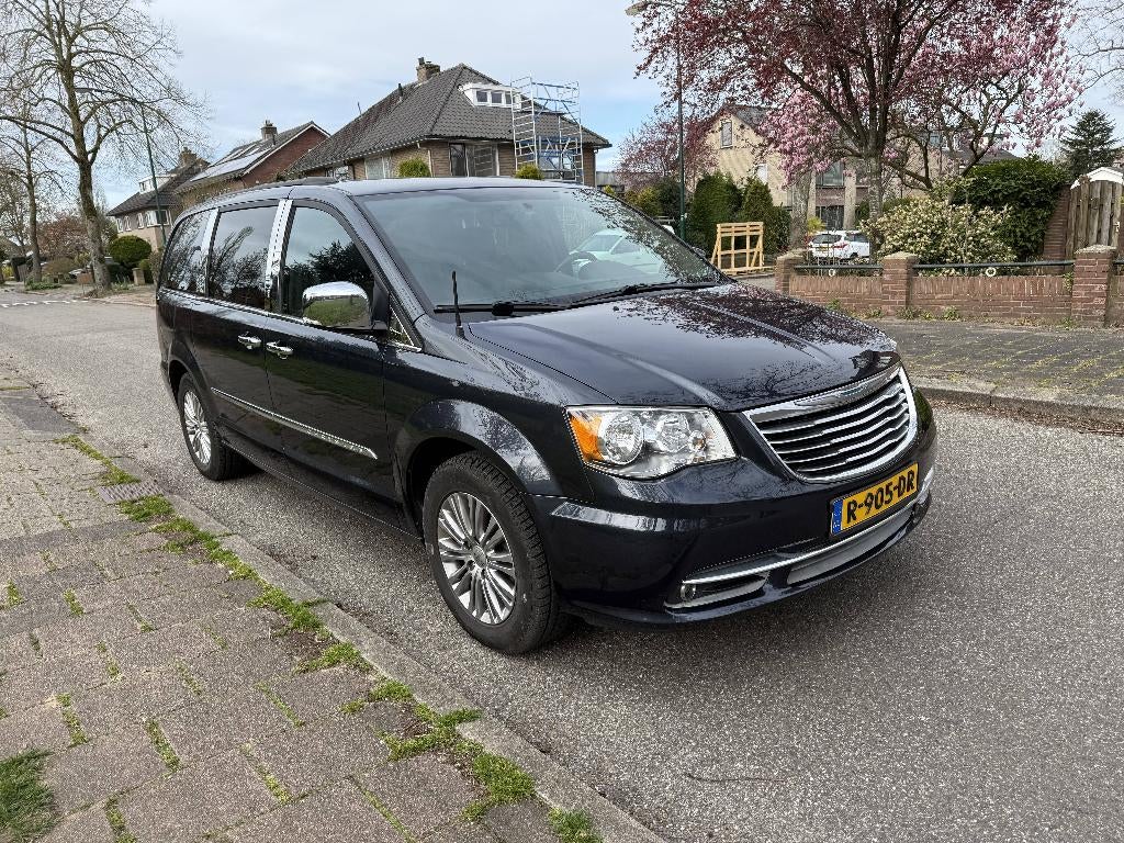Chrysler 2013 Grijs/Blauw in prachtige staat, Auto's, Chrysler, Euro 5, 1800 kg, Beige, Grand Voyager