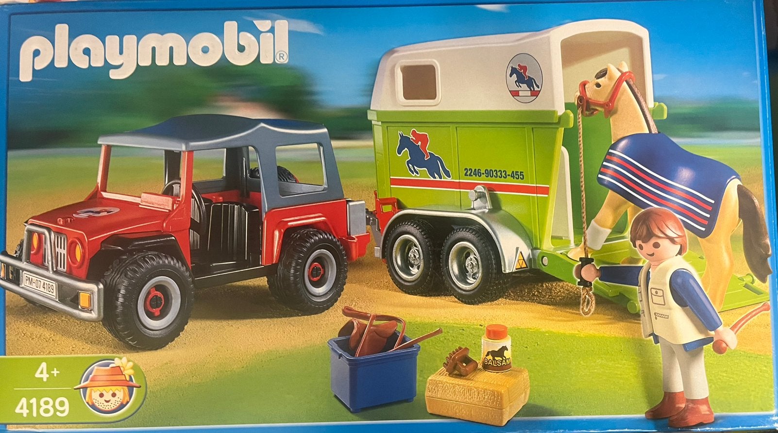 Foto 8 van Grote Playmobil set: Manege, Dierenkliniek, Dolfinarium,