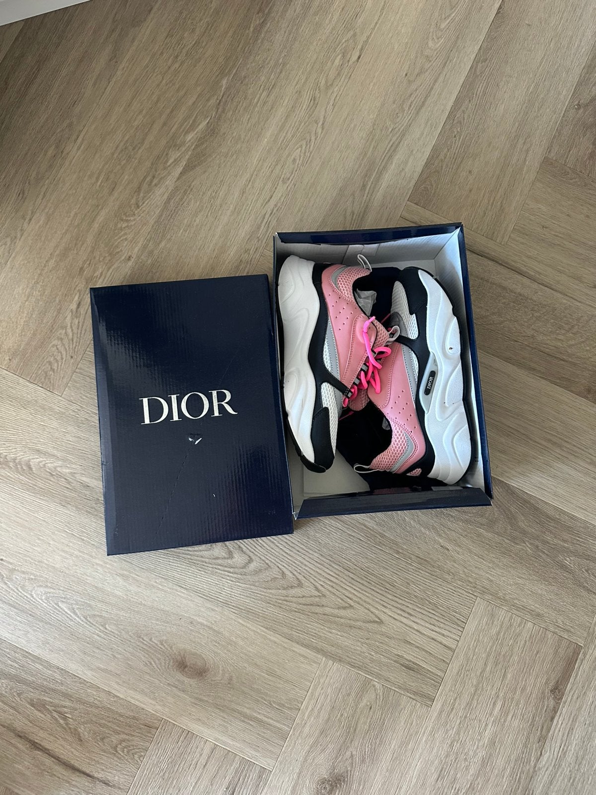 Roze Christian dior schoenen B22., Overige kleuren, Ophalen of Verzenden, Sneakers of Gympen, Zo goed als nieuw