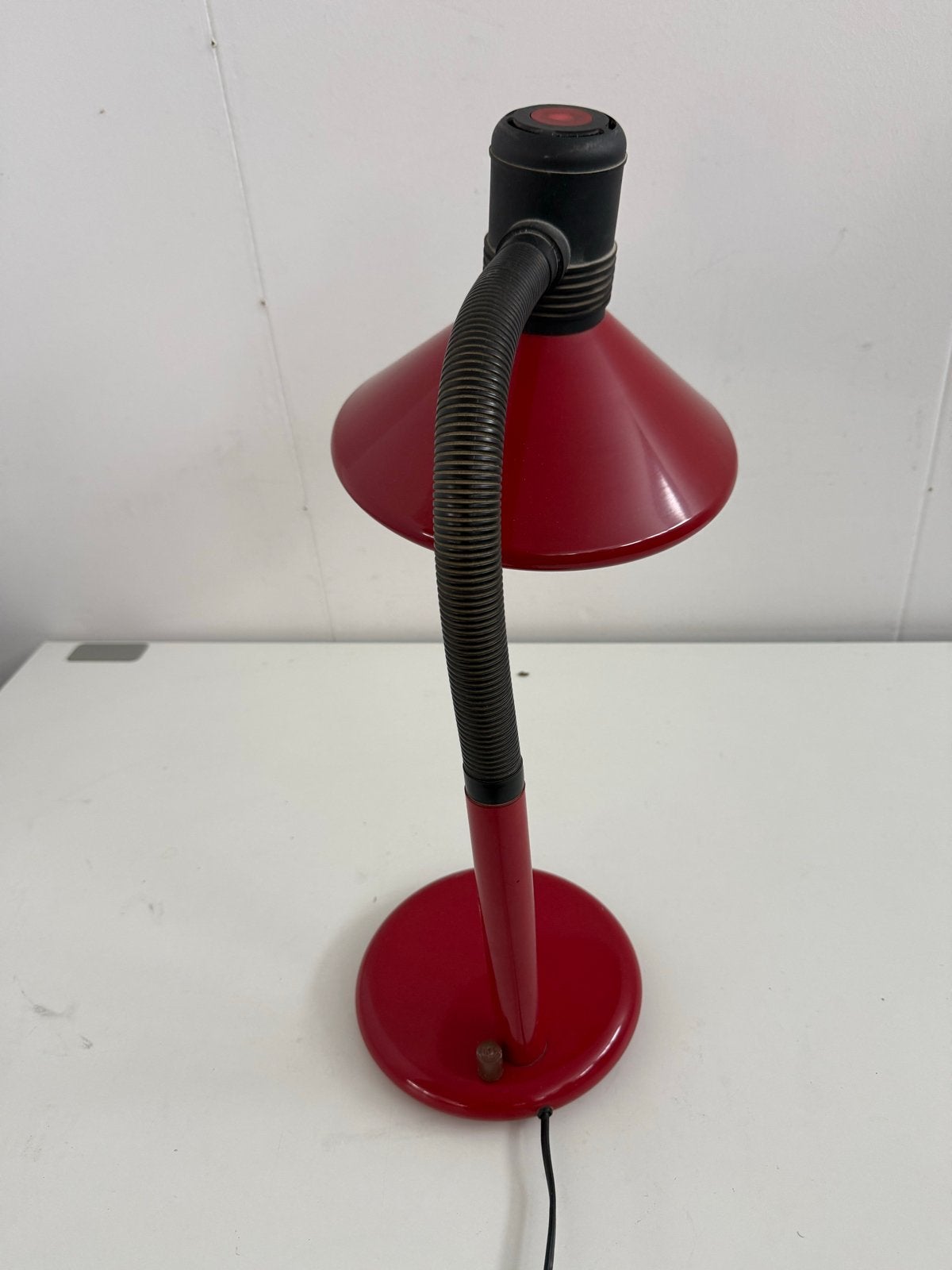 Vintage Rode Bureaulamp met Flexibele Arm, Huis en Inrichting, Lampen | Tafellampen, Ophalen, Gebruikt, ., .