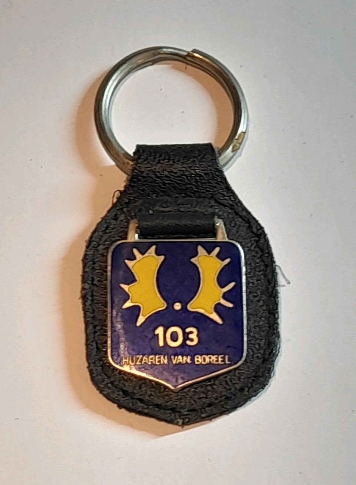 DT HANGER 103 bataljon huzaren van boreel, Verzamelen, Militaria | Algemeen, Ophalen of Verzenden, Landmacht, Nederland, Embleem of Badge