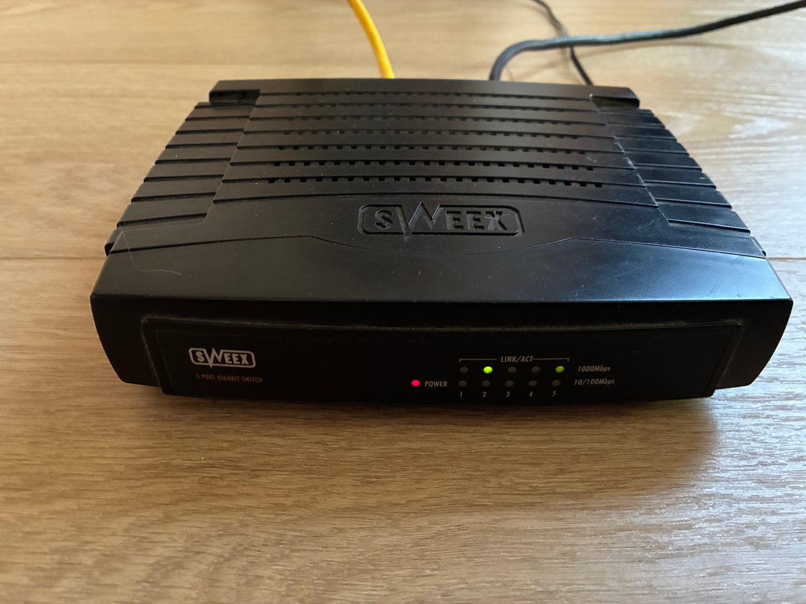 Sweex SW105UK 5-poorts Gigabit Switch, Ophalen of Verzenden, Gebruikt