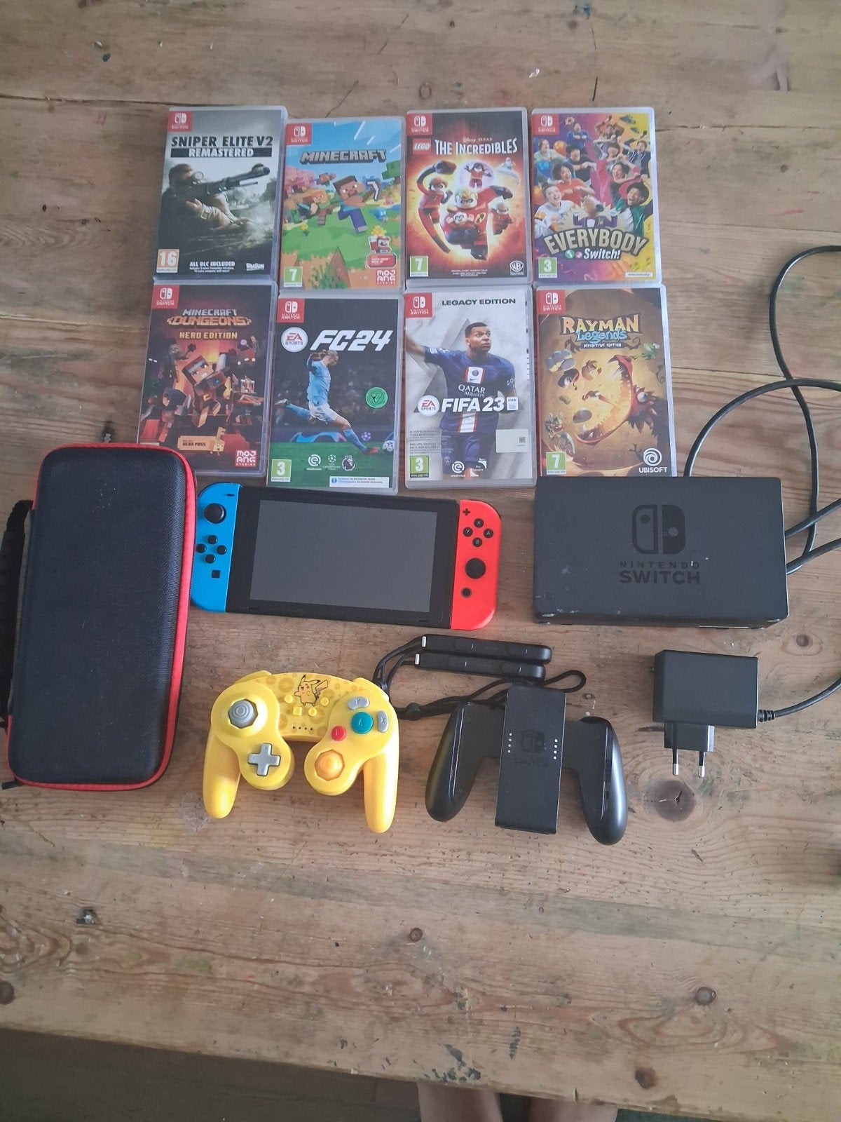 Nintendo switch 1 met games en accessoires, Ophalen, Met games, Met 2 controllers, Zo goed als nieuw