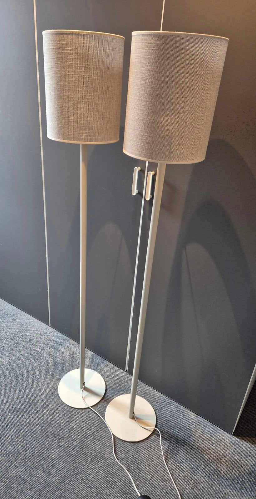 Set van 2 vloerlampen met stoffen kap. Prijs is per stuk., Ophalen, Nieuw, Metaal, 150 tot 200 cm