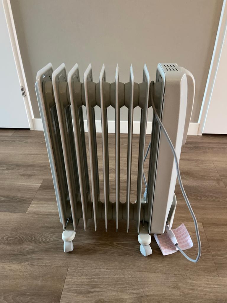 DeLonghi KH770920 Oliegevulde Radiator 2000W, Ophalen, Radiator, Minder dan 60 cm, Zo goed als nieuw