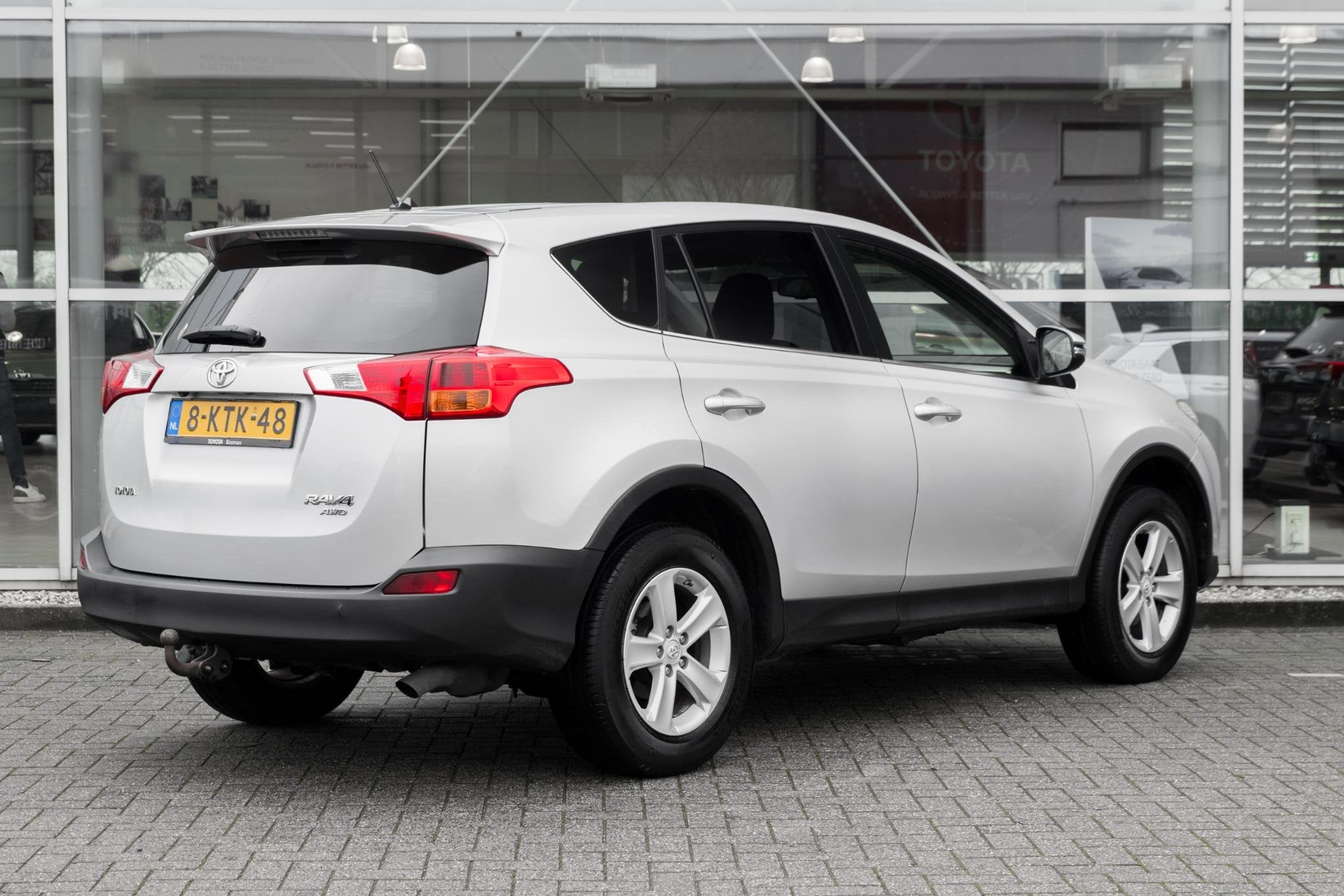 Toyota RAV4 2.0 Dynamic 4WD, Auto's, Automaat, Stof, Gebruikt, Euro 6