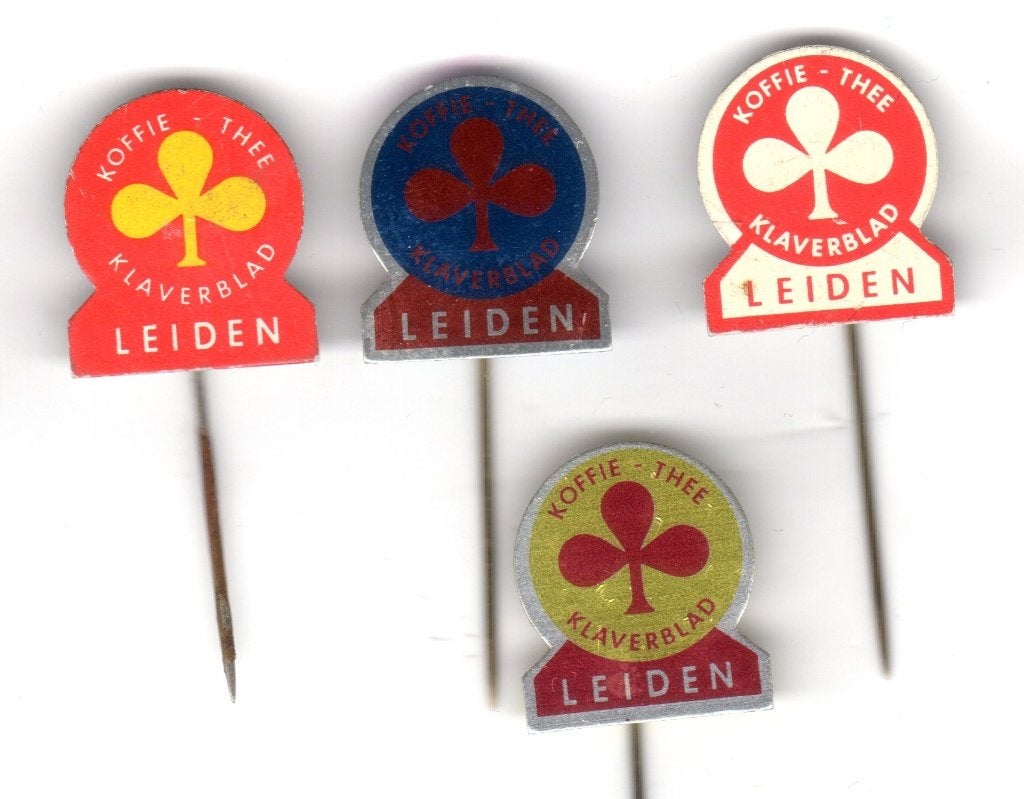 4 speldjes KLAVERBLAD KOFFIE LEIDEN (A1), Verzamelen, Speldjes, Pins en Buttons, Ophalen of Verzenden, Gebruikt, Overige onderwerpen