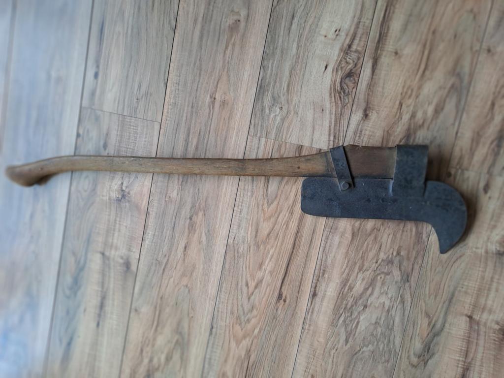 Keen Kutter Bush Axe, Scherpe kutter bosbijl, Ophalen