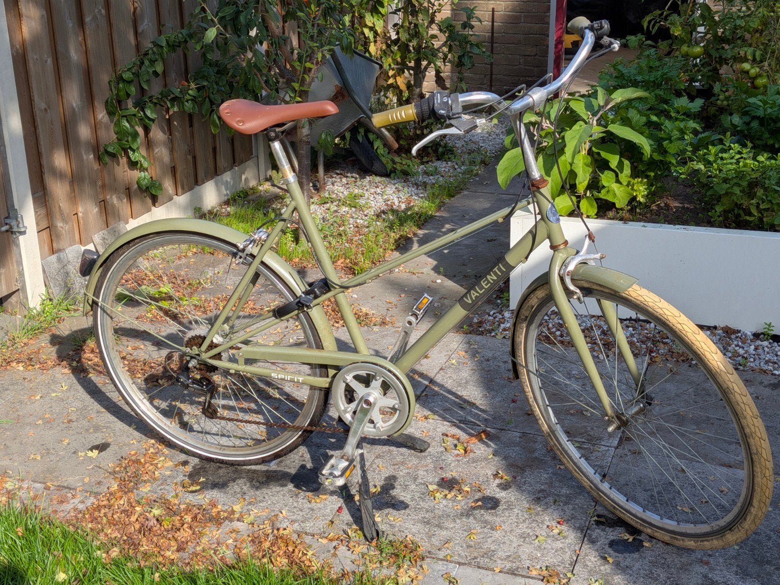 Valenti Damesfiets - Olijfgroen - Zo goed als nieuw, Overige merken, Velgrem, Versnellingen, Ophalen of Verzenden