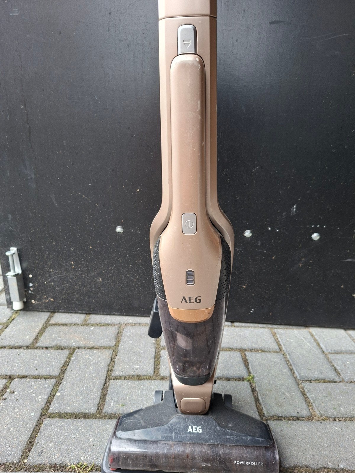 AEG QX8 X Power Steelstofzuiger, Witgoed en Apparatuur, Ophalen, Gebruikt, Draadloos, Reservoir