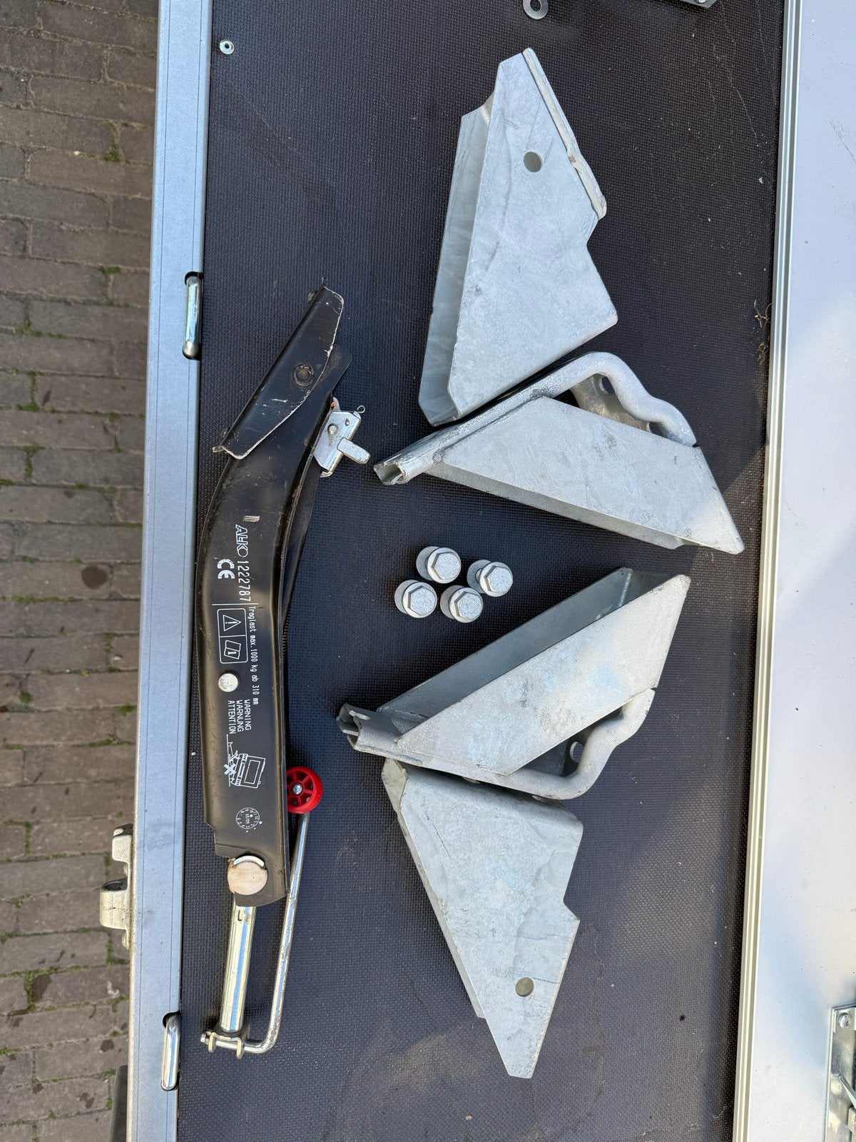 AL-KO Krik Steun Hoek Profiel 1000kg (1360212) met Krik, Caravans en Kamperen, Ophalen of Verzenden, Gebruikt
