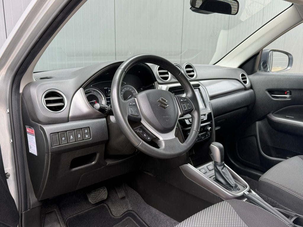 Foto 9 van Suzuki Vitara 1.4 Automaat BoosterJet Hybrid Select