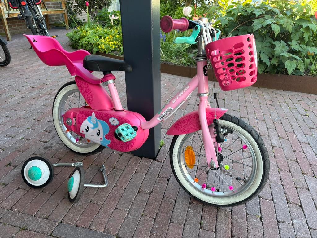 16 inch kinderfiets meisje met mandje en stoeltje, Terugtraprem, Zijwieltjes, Ophalen of Verzenden, 16 tot 20 inch