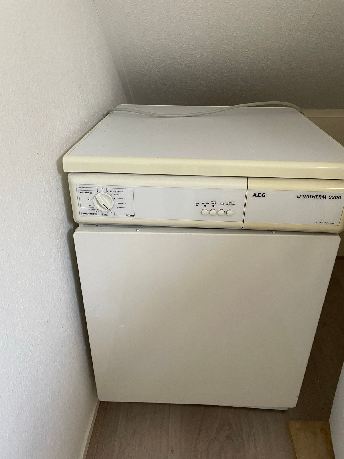 AEG Lavatherm 3300 Luchtafvoer Wasdroger, Ophalen, 6 tot 8 kg, Gebruikt, Luchtafvoer