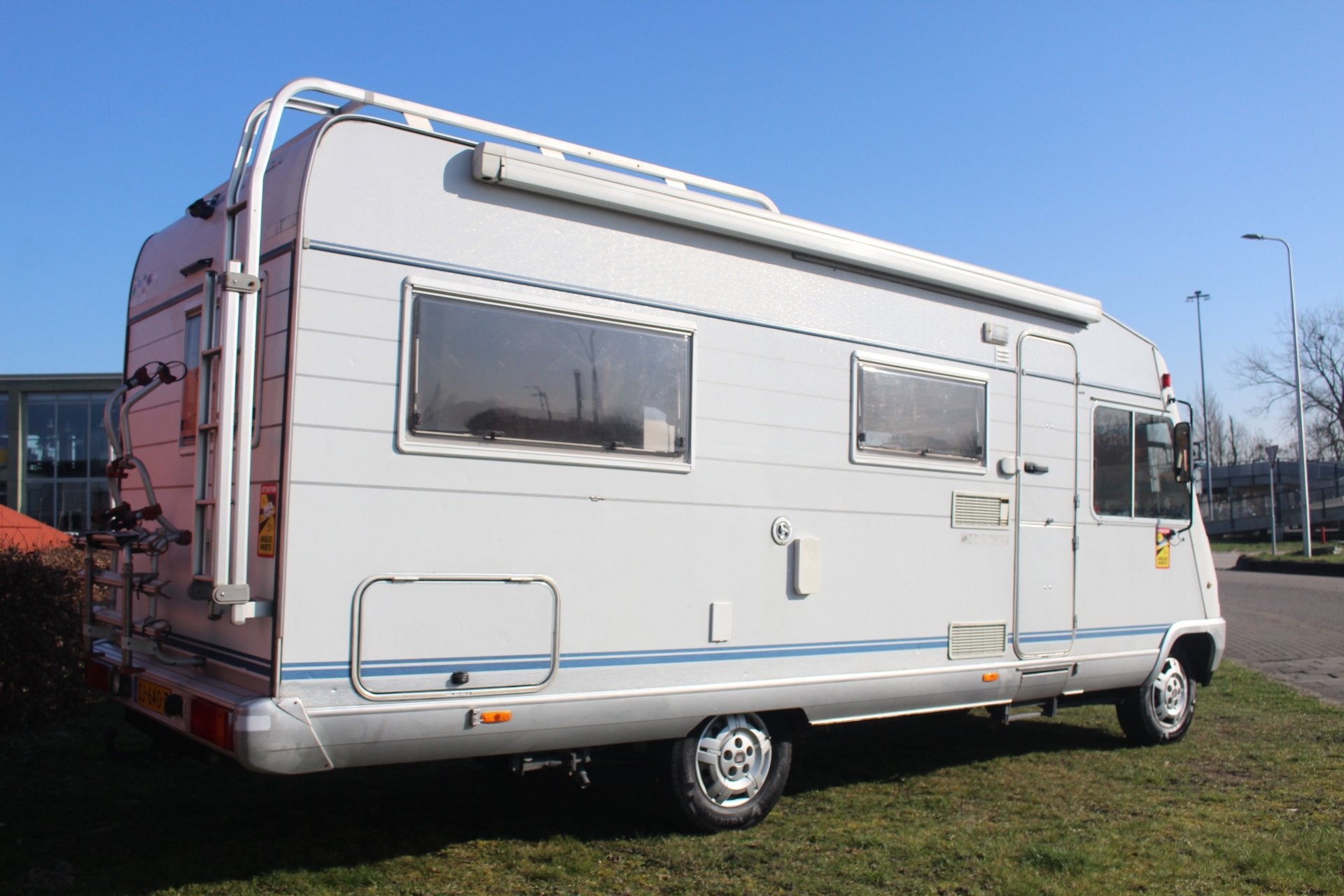 Hymer B644 2.5 Tdi , Airco (motorairco) Frans bed., Caravans en Kamperen, Campers, Integraal, 6 tot 7 meter, Bedrijf, Hymer