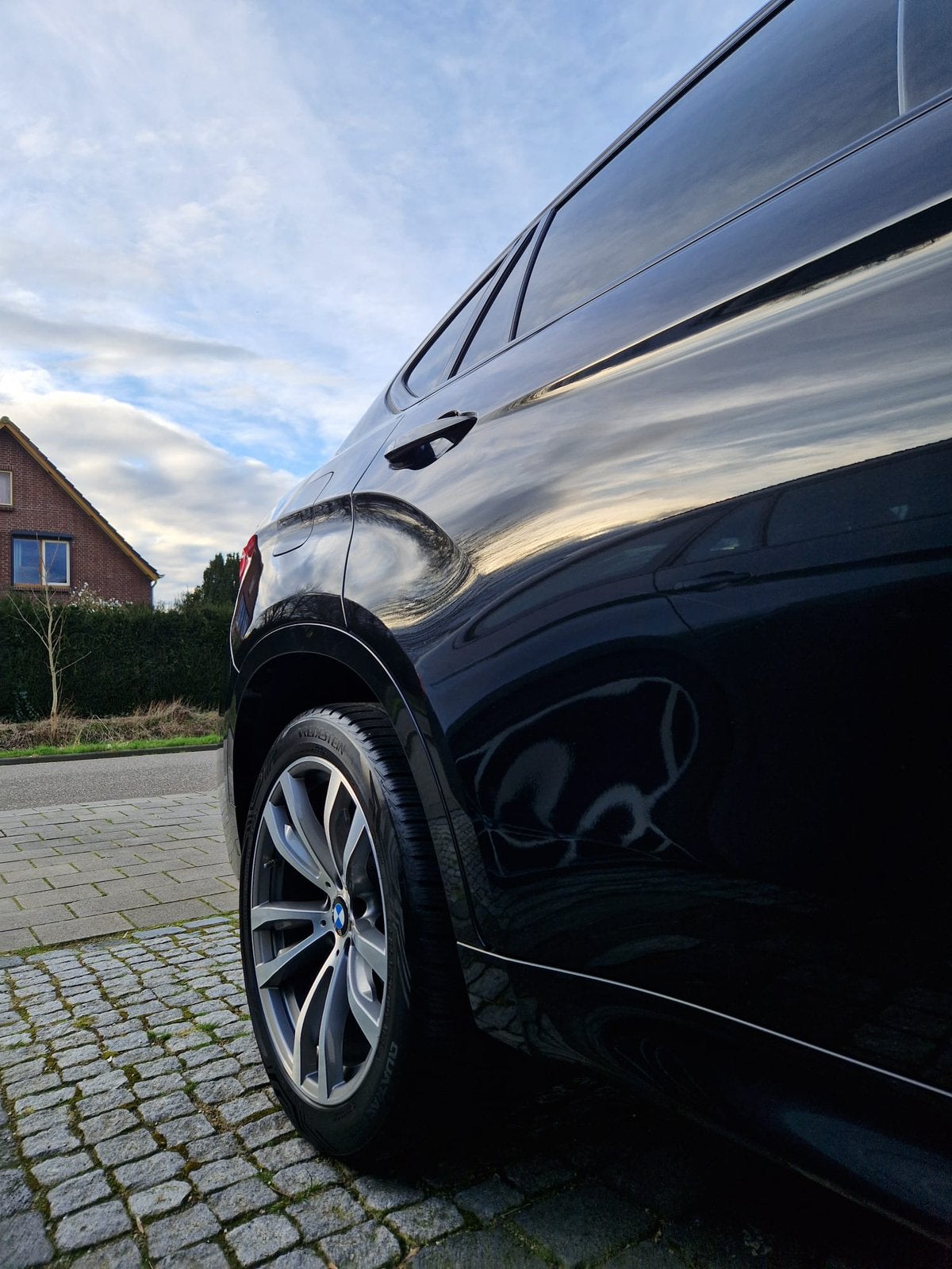 BMW X6 - 30d M-Sport · Nieuw leder · Trekhaak · Schuifdak, Automaat, Euro 6, 2993 cc, Zwart