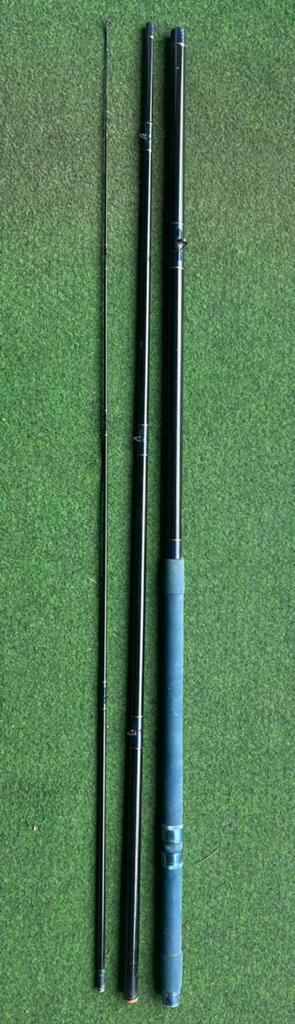 4 werphengels en 3 molens (2x DAIWA), Ophalen, Gebruikt, Molen
