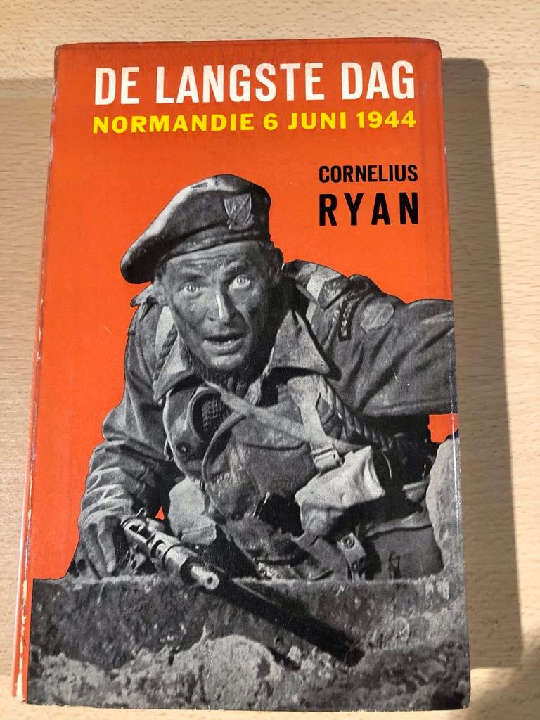 De Langste Dag: Normandië 6 Juni 1944 - Cornelius Ryan, Boeken, Ophalen of Verzenden, 20e eeuw of later, Zo goed als nieuw