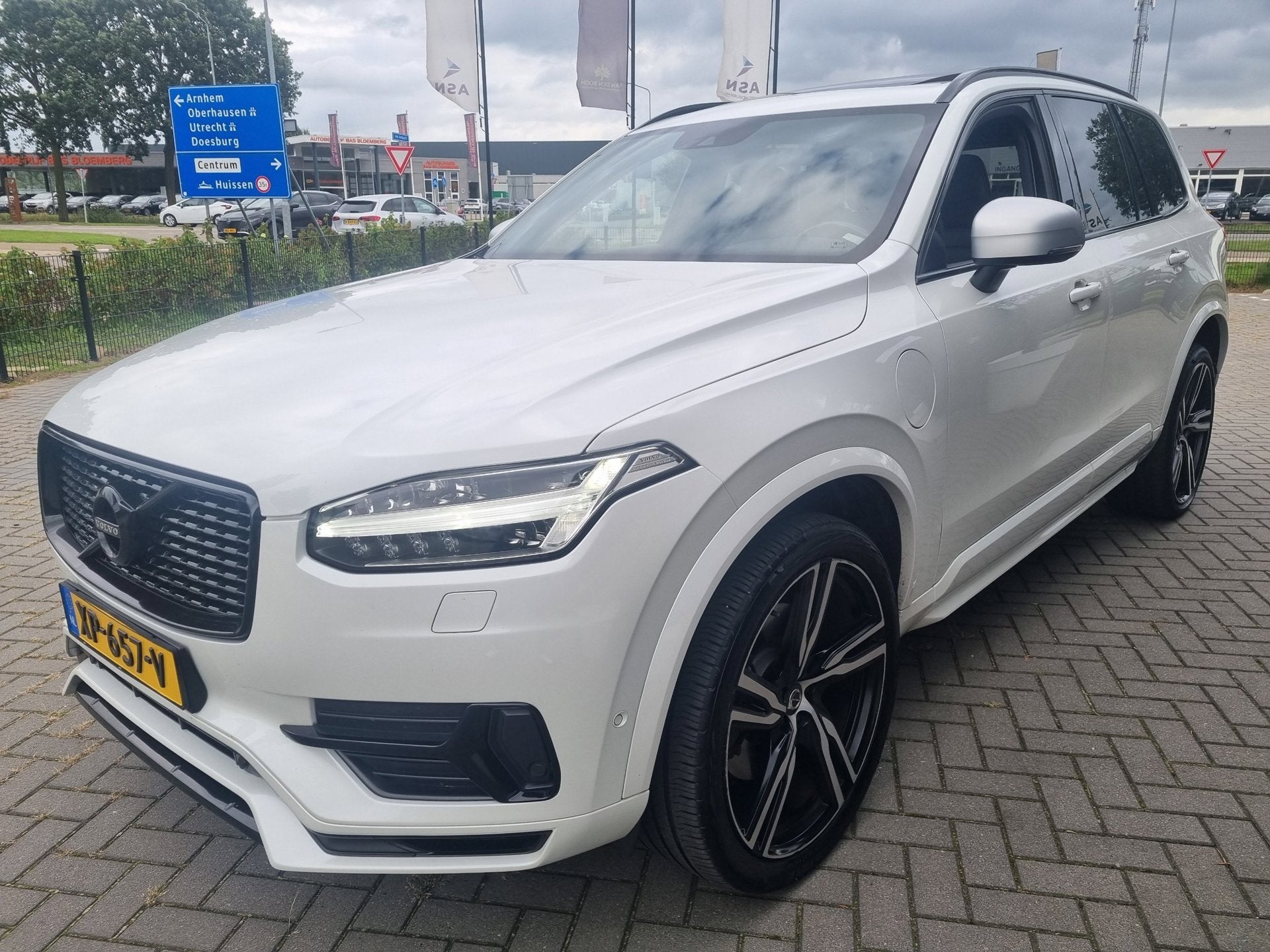 Volvo XC90 2.0 T8 Twin Engine AWD Inscription R-Design Panod, Auto's, Dealer onderhouden, Gebruikt, 1969 cc, 7 stoelen