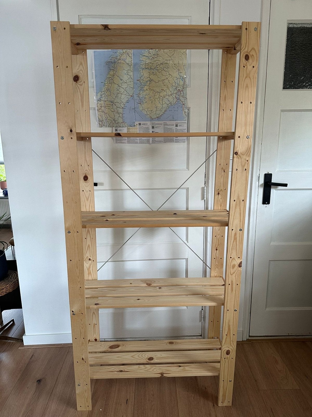 IKEA Hejne stellingkast van grenenhout met 5 planken, Ophalen, Met plank(en), 50 tot 100 cm, Zo goed als nieuw
