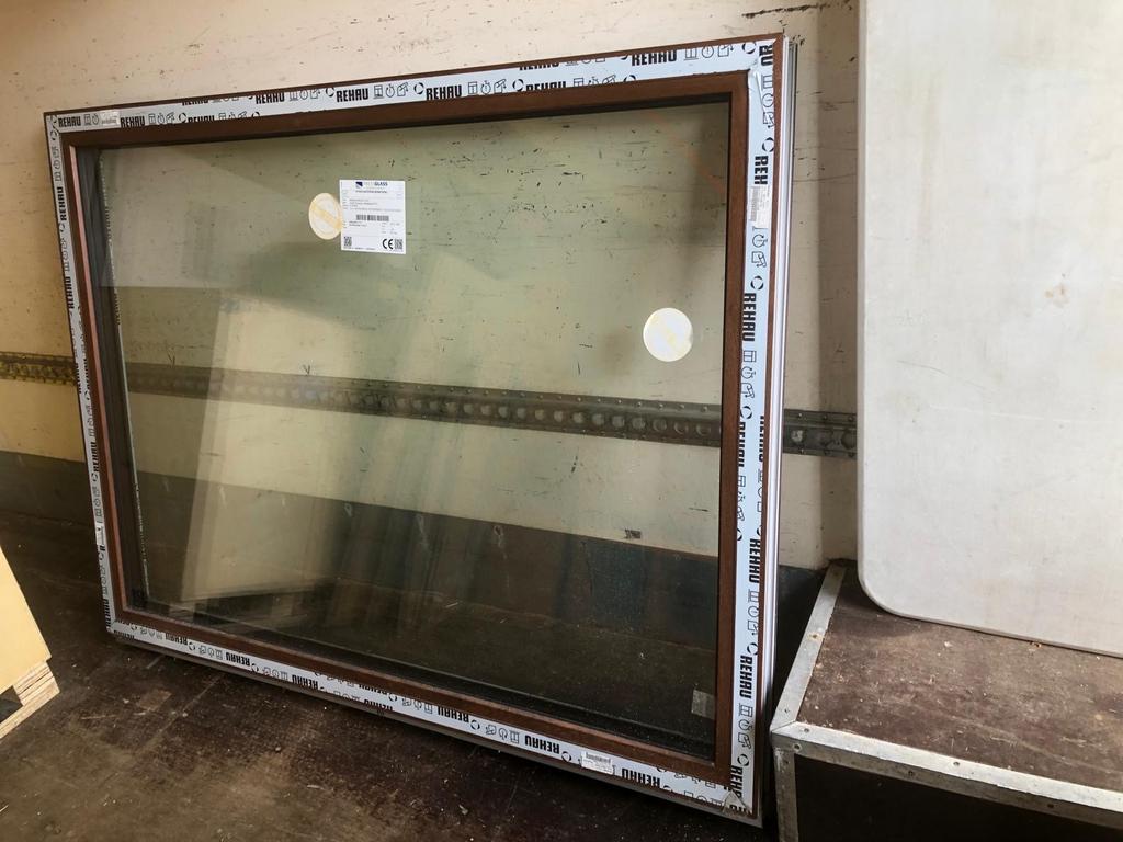Rehau stomp kozijn met 3-voudig isolatieglas, houtnerf, Ophalen, Gevelraam of Ruit, 80 tot 120 cm, Nieuw