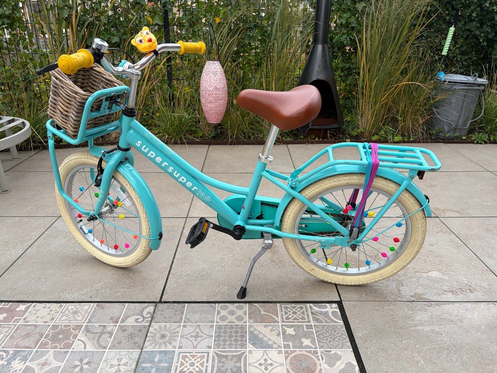 SuperSuper kinderfiets 18 inch met mandje, Ophalen, Zo goed als nieuw, Velgrem, 16 tot 20 inch