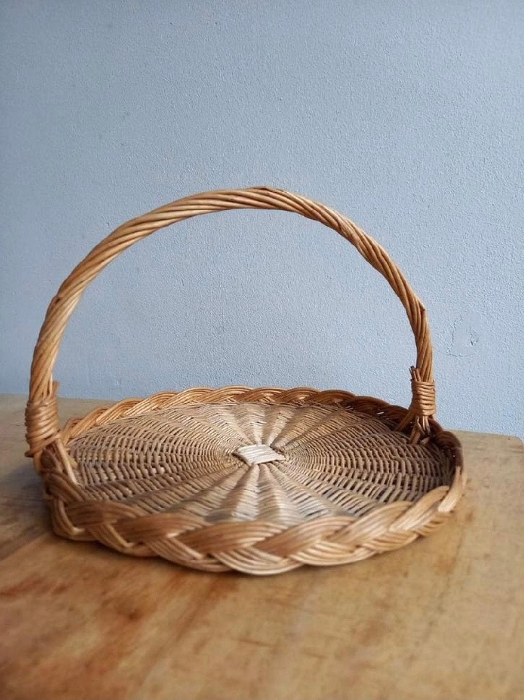 Ronde rieten mand met hengsel - 26 cm, Gebruikt, Mand, Rond, Ophalen of Verzenden