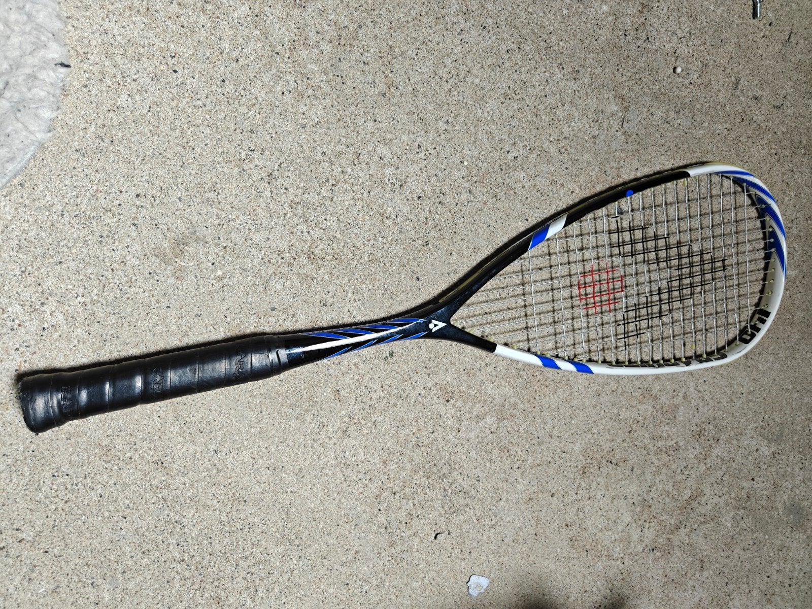 Squash racket Karakal, Sport en Fitness, Squash, Verzenden