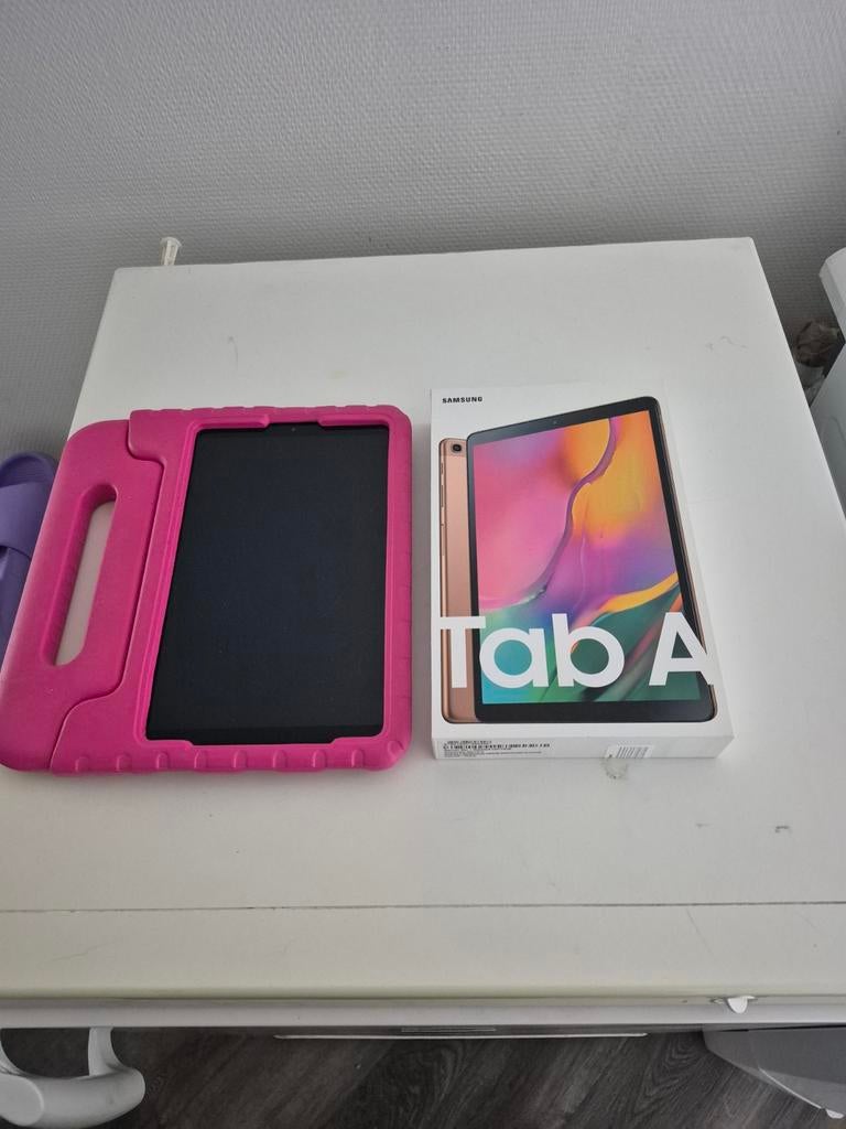 Samsung Galaxy Tab A (2019) met roze kinderhoes, Computers en Software, Windows Tablets, 10 inch, Ophalen of Verzenden, Zo goed als nieuw