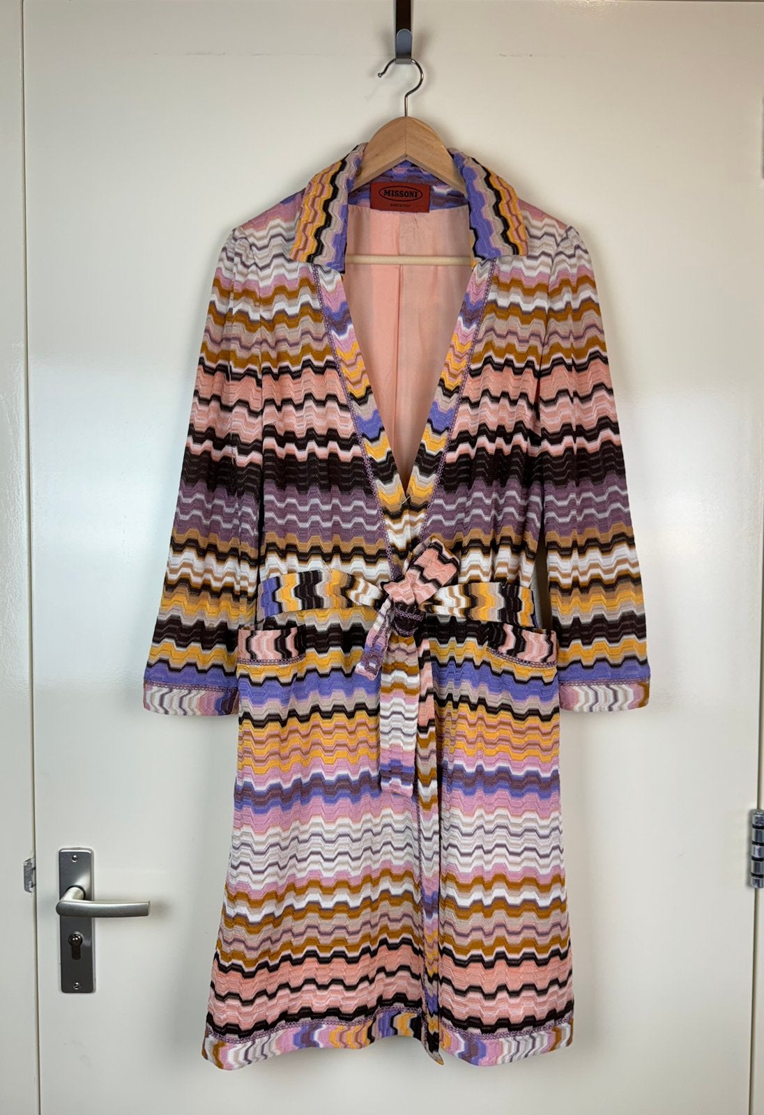 MISSONI Vintage Multicolor Zigzag Wave Trench Coat Belted S, Kleding | Dames, Jassen | Zomer, Ophalen of Verzenden, Zo goed als nieuw