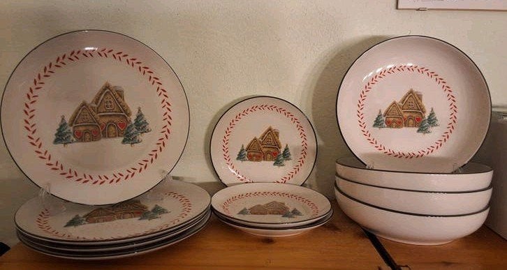 Kerstservies 3 à 4 personen, puntgaaf, kerst, Huis en Inrichting, Ophalen of Verzenden