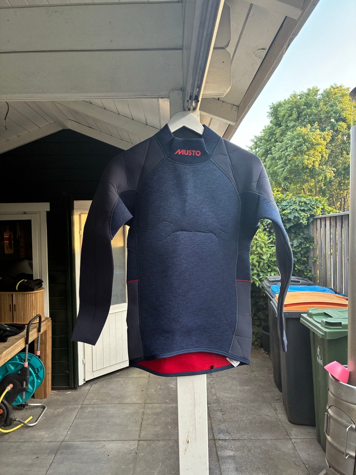 Musto Flexlite Alumi 3 Wetsuit Top - Maat L, Watersport en Boten, Watersportkleding, Ophalen of Verzenden, Zo goed als nieuw, Heer