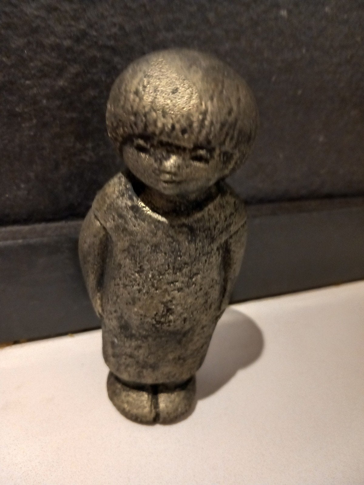 Geverfd/gebronsd beeldje zwangere vrouw 6x12 cm 198g, Minder dan 20 cm, Ophalen of Verzenden, Overige materialen, Beeld