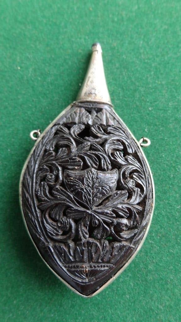 Parfumflesje Odeurflacon. 19e eeuw, Antiek en Kunst, Antiek | Goud en Zilver, Ophalen of Verzenden, Zilver