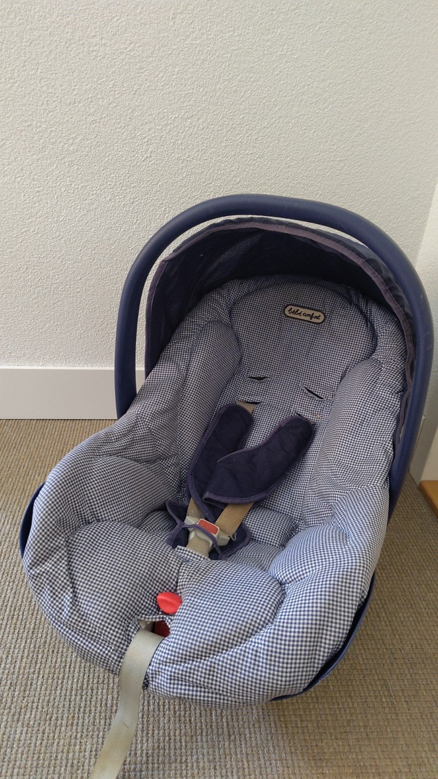 Autostoeltje bebe comfort, Kinderen en Baby's, Autostoeltjes, Ophalen of Verzenden, 9 t/m 18 kg, Overige merken, Autogordel