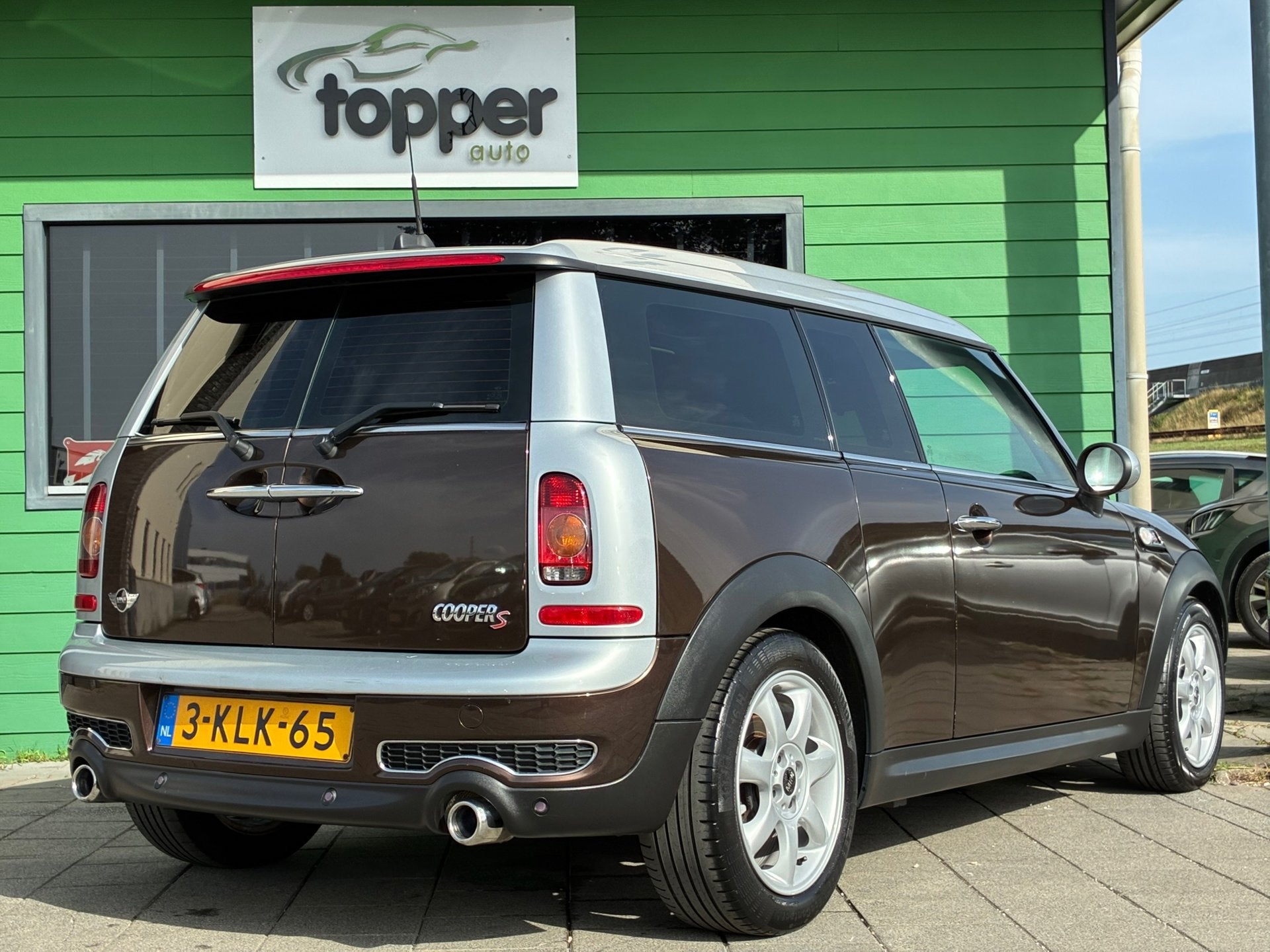 Mini Clubman 1.6 Cooper|Panoramadak|Navigatie|CruiseControl|, Auto's, Voorwielaandrijving, Gebruikt, 4 cilinders, Bruin