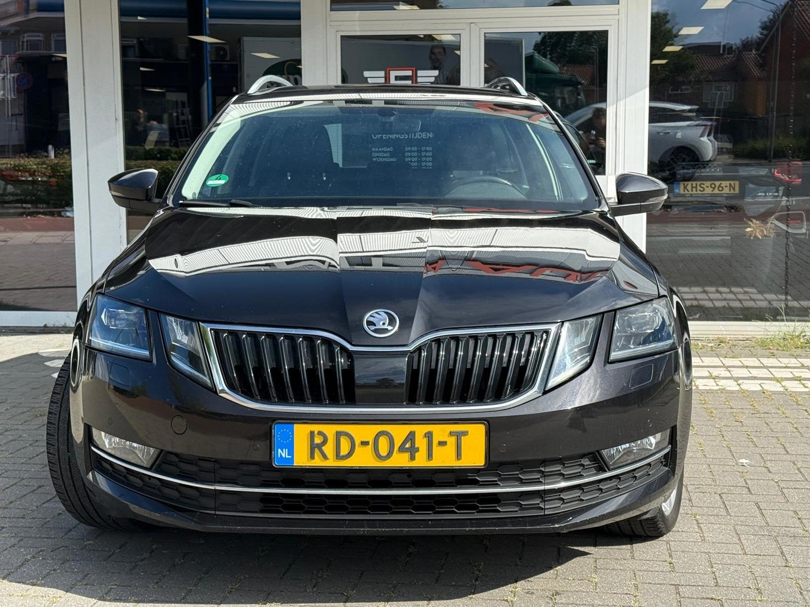 Skoda Octavia Combi 1.0 TSI Greentech Style Business, Auto's, Voorwielaandrijving, Gebruikt, Origineel Nederlands, Handgeschakeld