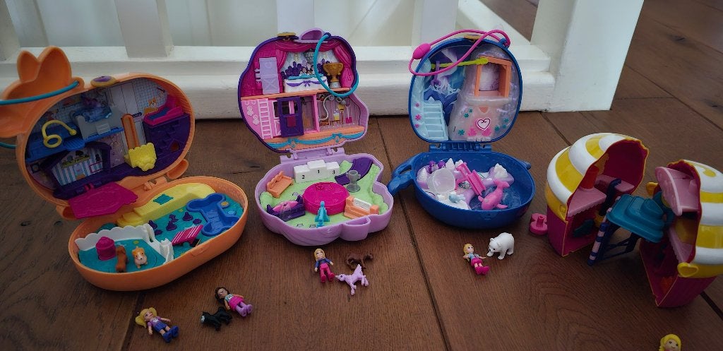 Polly pockets sets- 4 stuks- met poppetjes- Verzend ook, Ophalen, Gebruikt, Kunststof