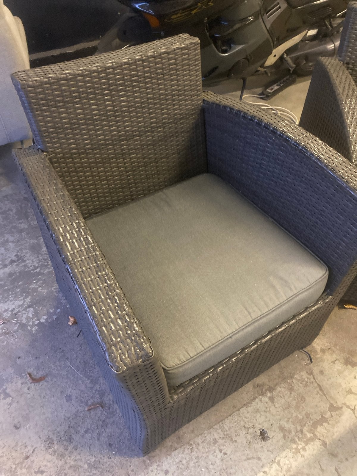 Wicker Tuinset met Glazen Tafel en 2 Stoelen, Tuin en Terras, 2 zitplaatsen, Wicker, Gebruikt, Ophalen of Verzenden
